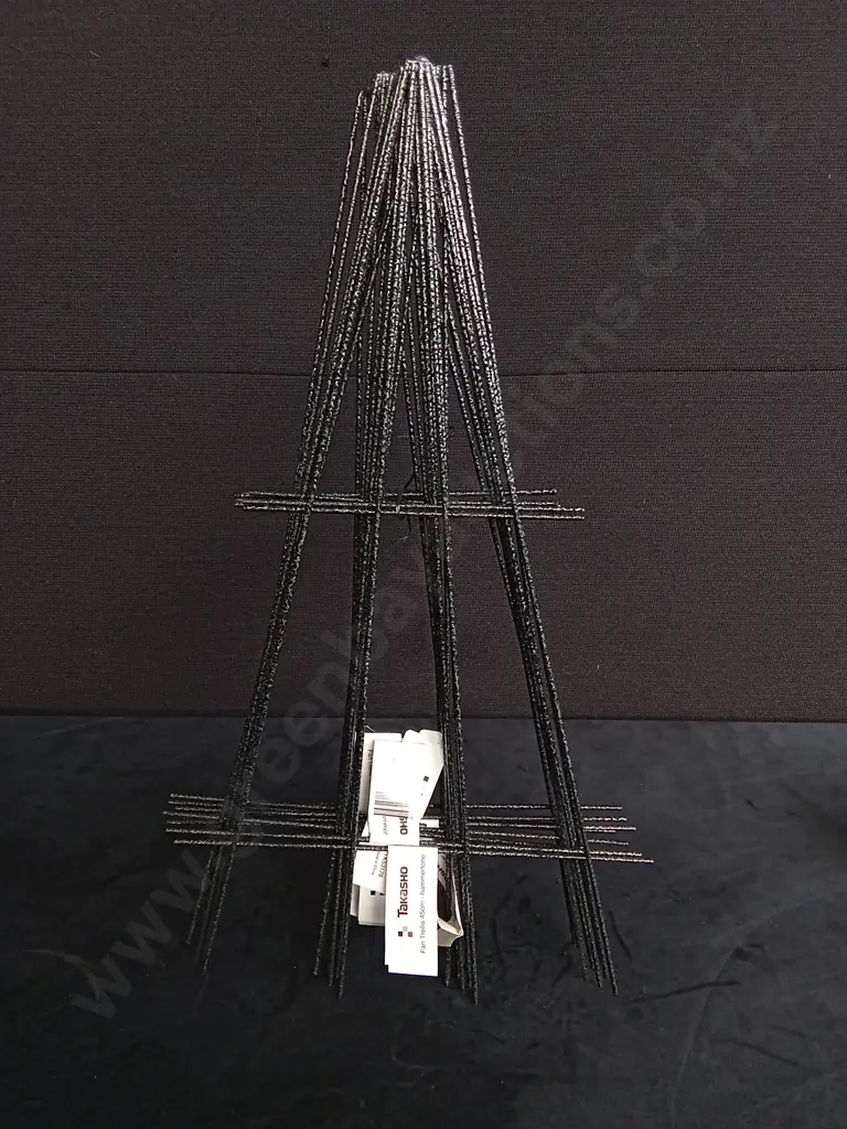 10 PIECES TAKASHO 45CM PLANT TRELLIS BRAND NEW Image 1++