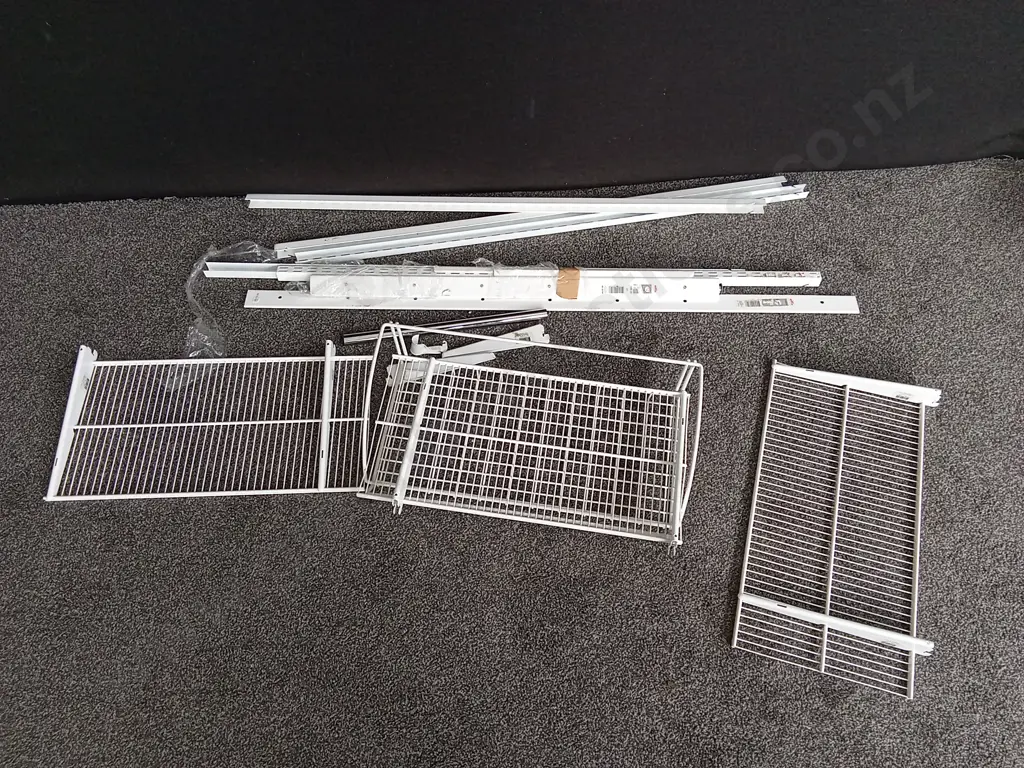ELFA WALL MOUNTS AND DRAW SLIDES WITH SHELVING Image 1++