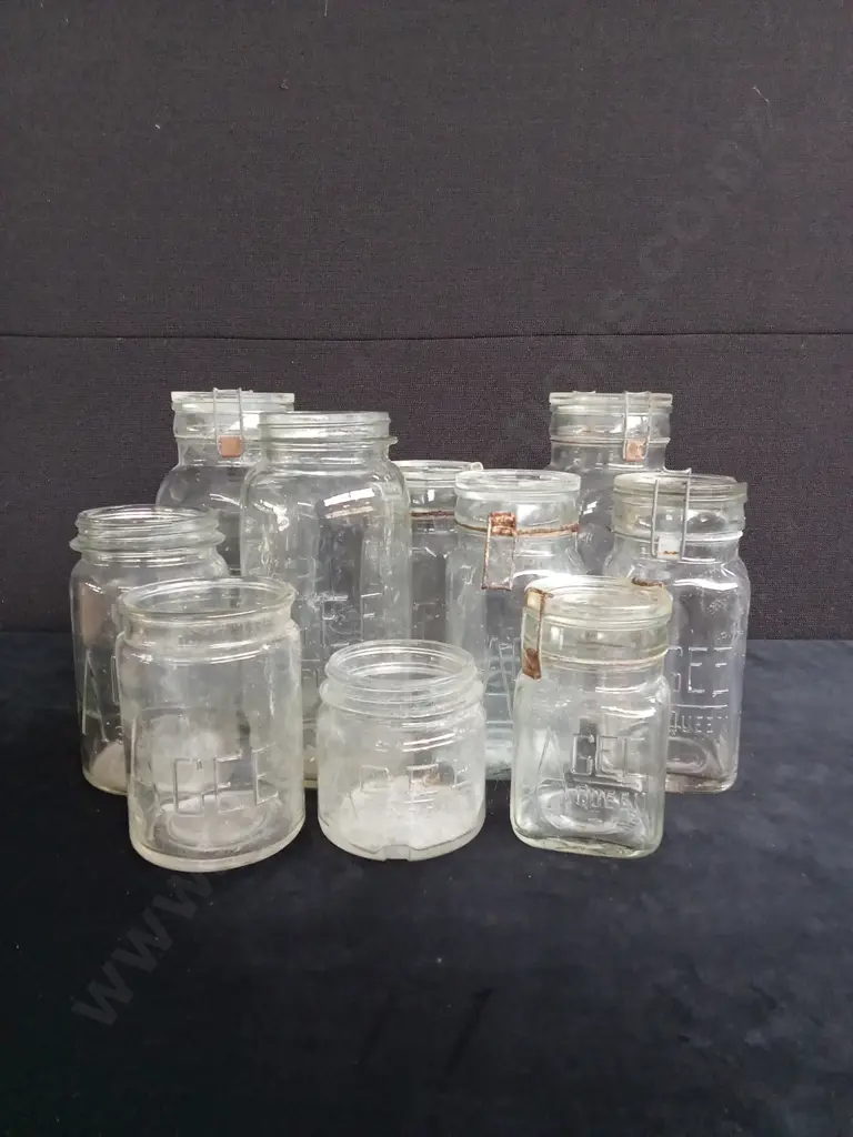 10 AGEE QUEEN CLEAR GLASS JARS Image 1++