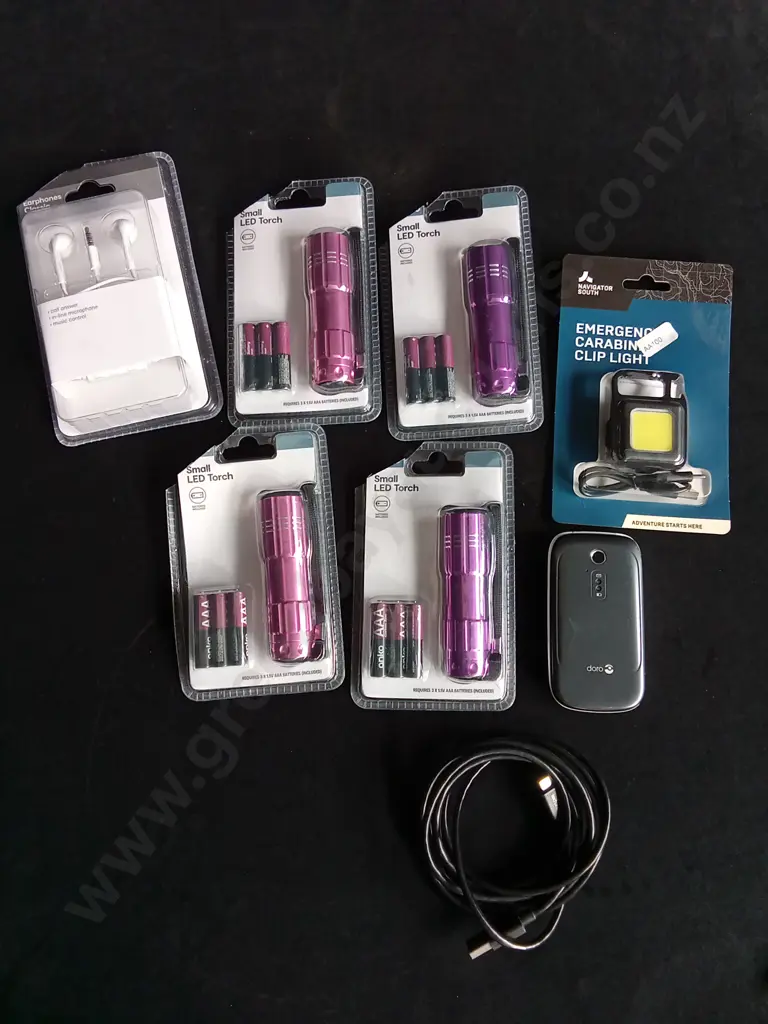 ELECTRONIC DEVICES MIX Image 1++