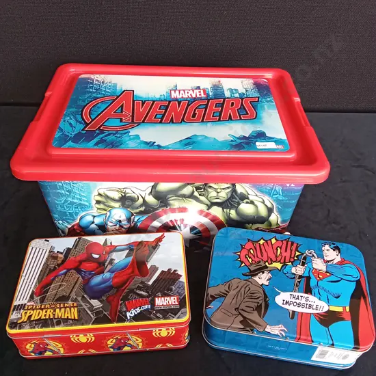 MARVEL AVENGERS STORAGE BOX AND 2 LUNCHBOXES