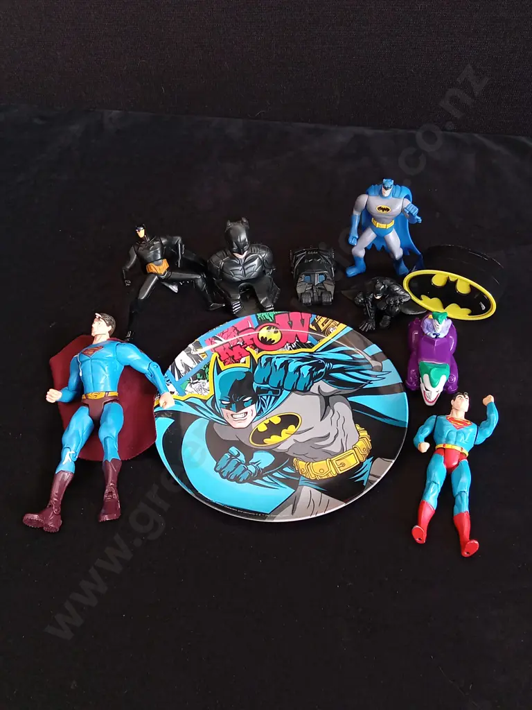 COLLECTION OF DC ITEMS Image 1++