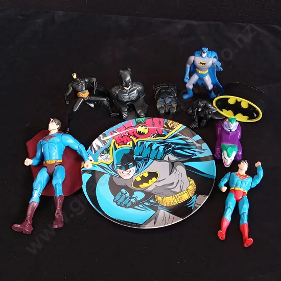 COLLECTION OF DC ITEMS