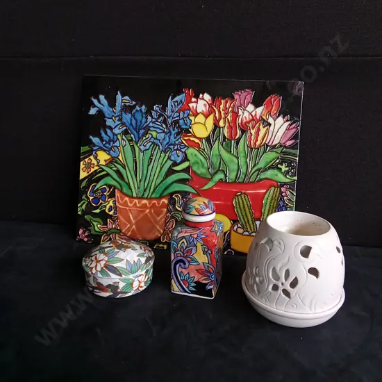 4 PIECES HOME DECOR MIX
