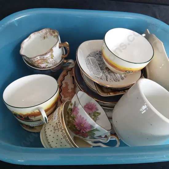 ASSORTED TEACUPS PLATES AND OTHER ITEMS