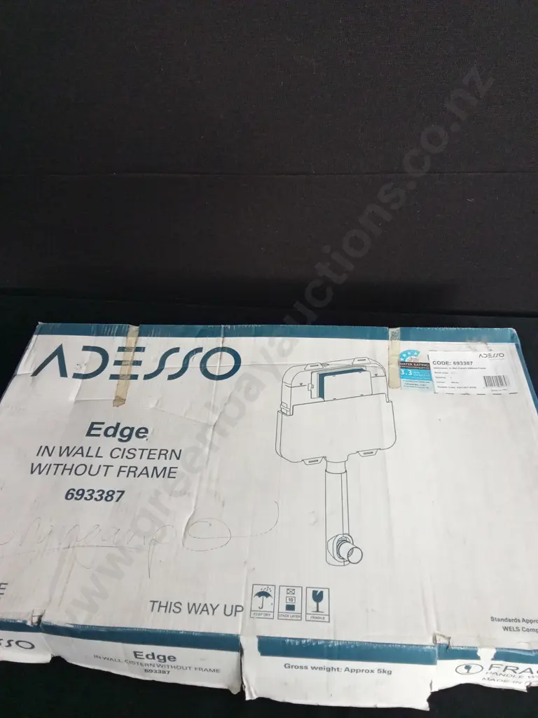 BRAND NEW ADESSO INWALL CISTERN INCOMPLETE Image 1++