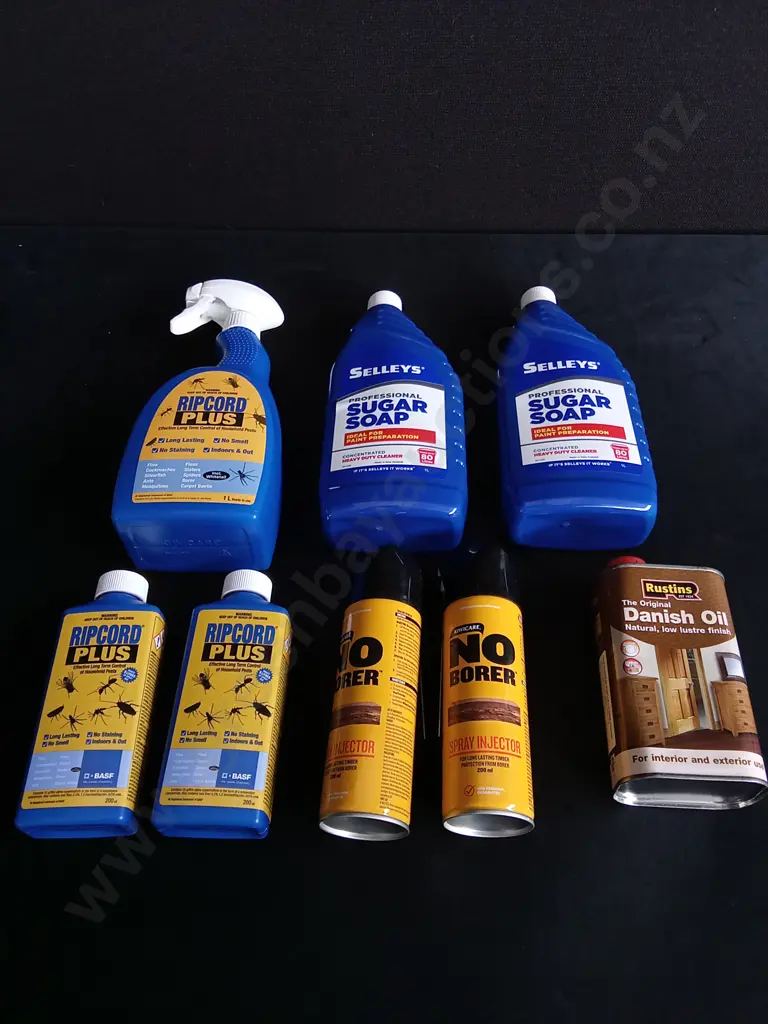 8 PIECES BRAND NEW HOUSEHOLD CLEANING AND PEST CONTROL PRODUCTS Image 1++