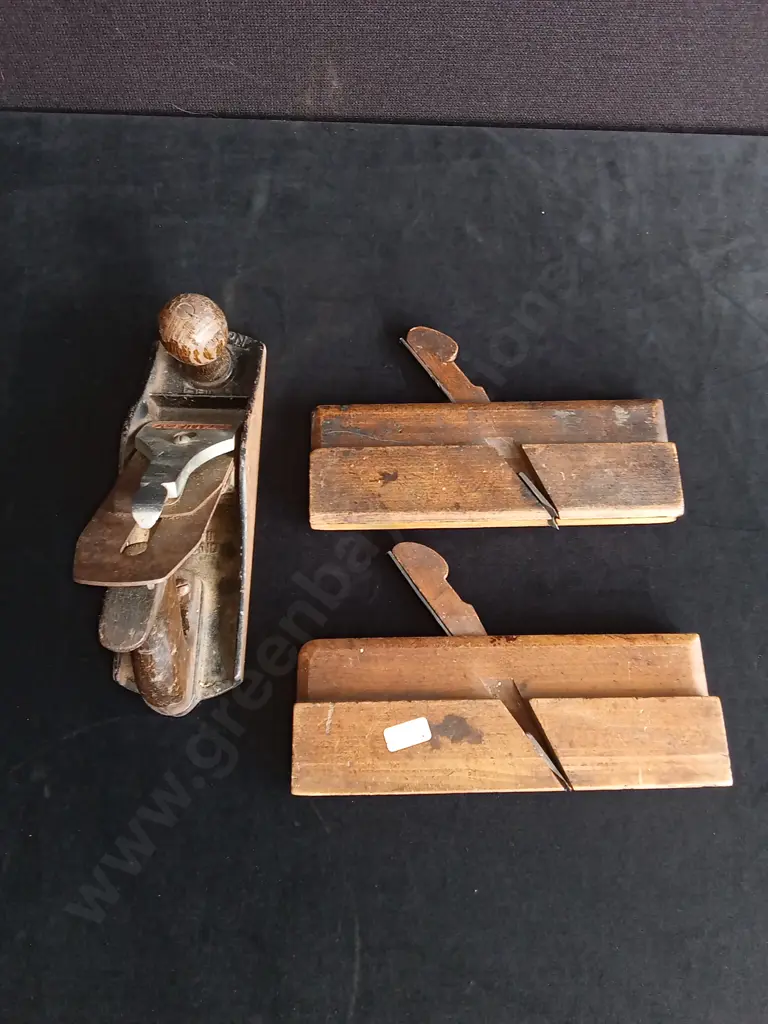 ANTIQUE WOODWORKING TOOLS Image 1++