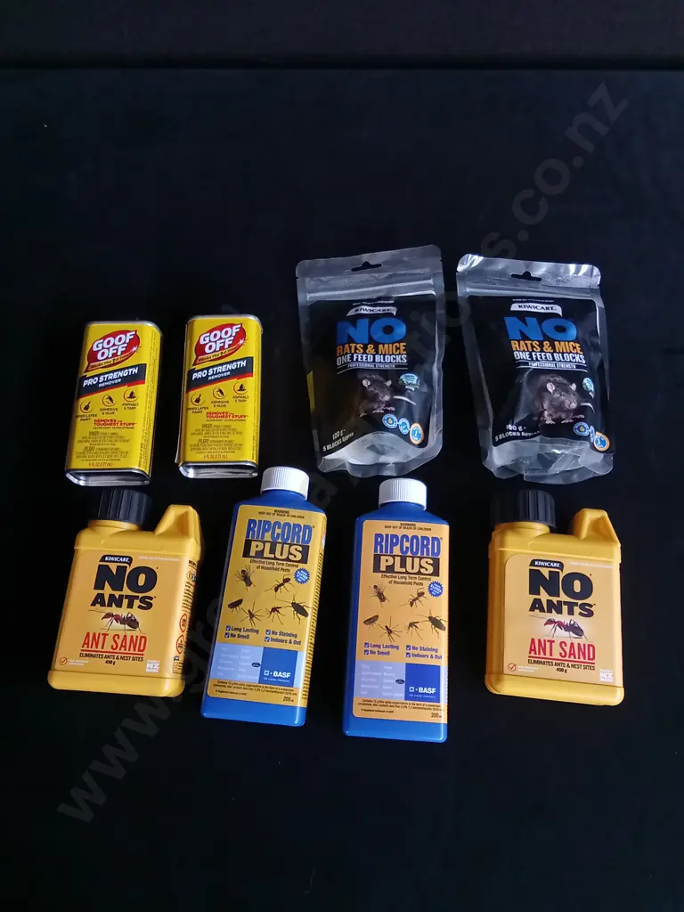 8 PIECES PEST CONTROL PRODUCTS BRAND NEW Image 1++