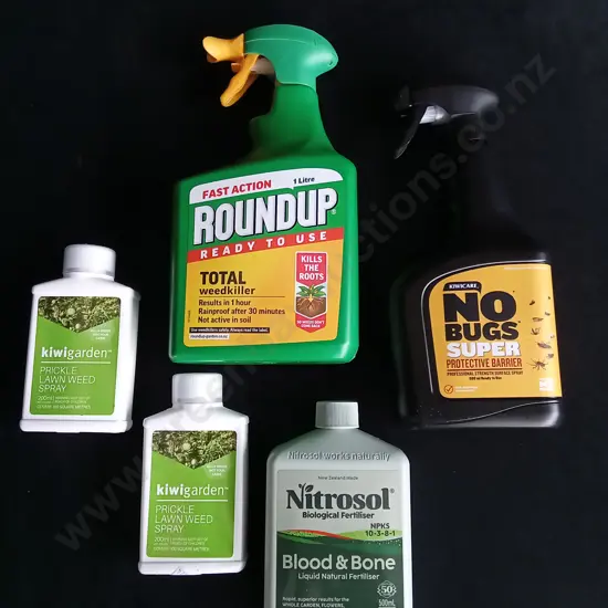 5 PIECES BRAND NEW GARDEN PRODUCTS