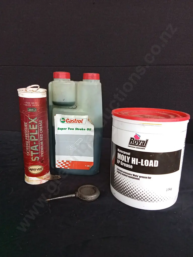 GREASE AND OIL Image 1++