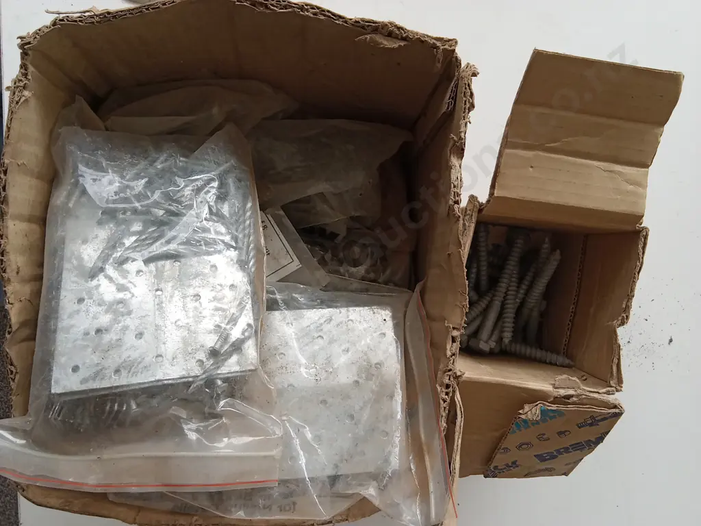 BOX OF NAILS Image 1++
