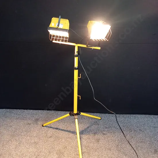 TRIPOD WORK LIGHT