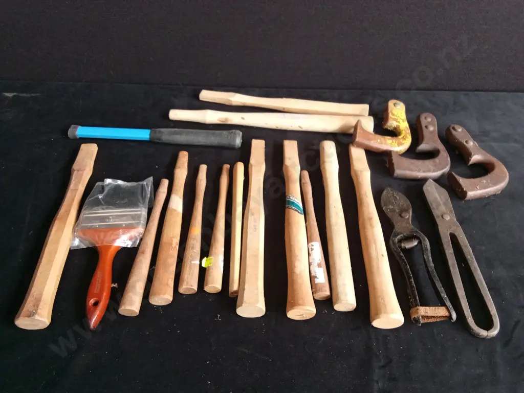 BUCKET OF TOOLS Image 1++