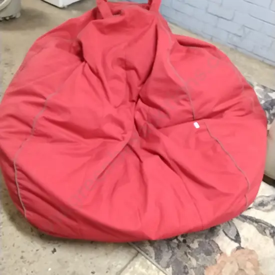 BEAN BAG - RED