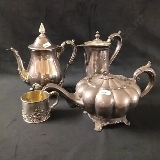 4 PIECES OF SILVERWARE