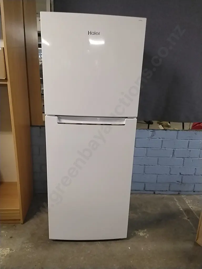 NEAR NEW FRIDGE FREEZER - HAIER - WORKING VERY CLEAN AND TIDY Image 1++