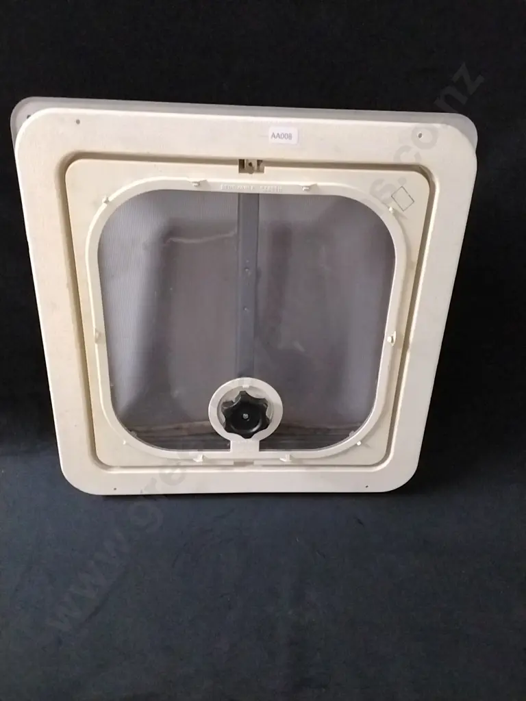 ROOF VENT Image 1++