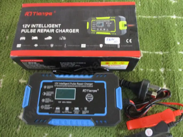 12V  CHARGER Image 1++