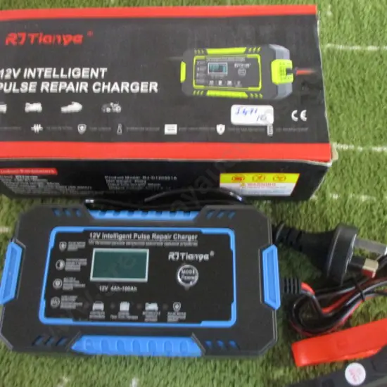 12V  CHARGER