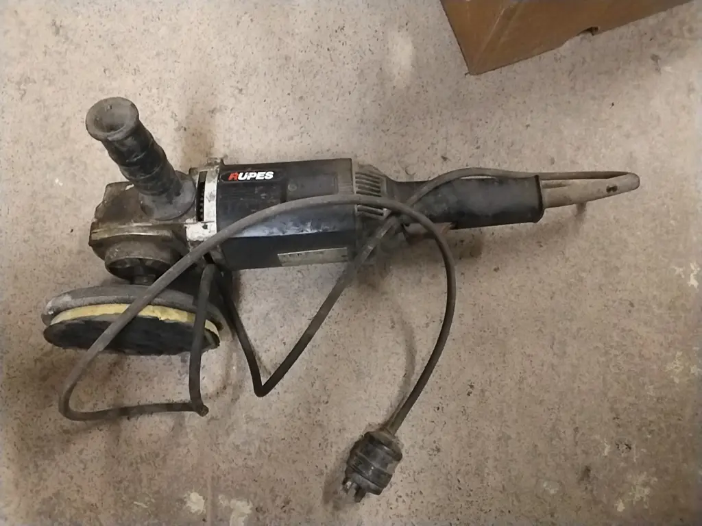 RUPES MODEL LT23 SANDER - TESTED & WORKING PLUS UNTESTED PNEUMATIC NAIL GUN Image 1++