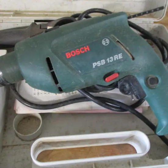 BOSCH ELECTRIC DRILL IN CASE