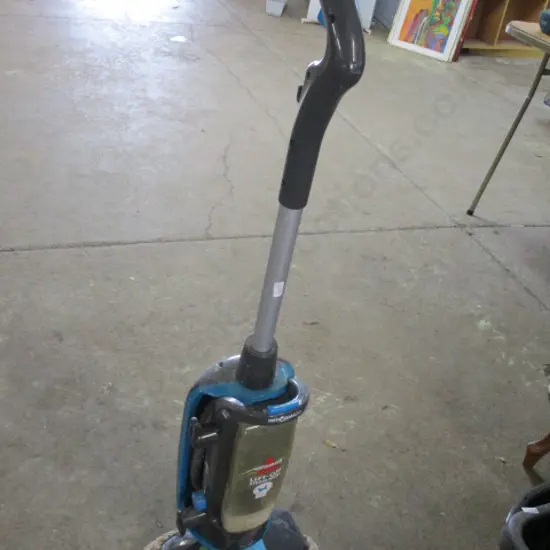 BISSELL STEAM MOP NO POWER CORD UNTESTED SUIT PARTS