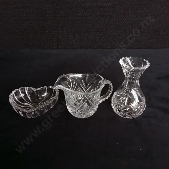 3 CRYSTAL GLASS ITEMS