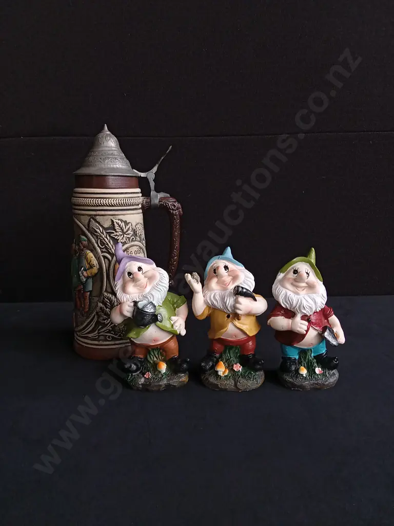4 PIECES GNOME FIGURINES AND VINTAGE GERMAN BEER JUG Image 1++