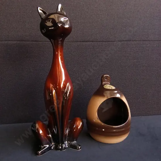 CERAMIC SALT PIG AND CAT SCULPTURE