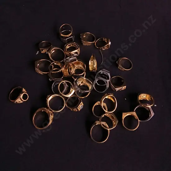 MIX OF RINGS