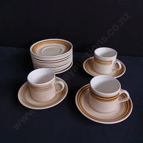 17 PIECES MADE IN NEW ZEALAND CUPS AND PLATES