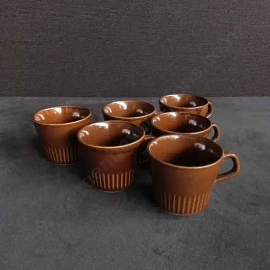 6 PIECES MADE IN NEW ZEALAND CUPS