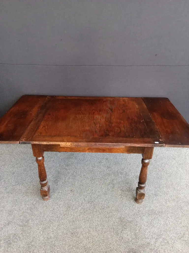 SOLID TIMBER EXTENDABLE DINING TABLE AND THREE CHAIRS  91CM X 107CM EXTENDING TO 165CM Image 1++