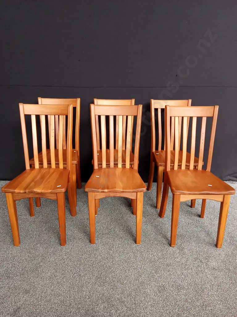 RECYCLED RIMU DINING TABLE WITH TURNED LEGS L150CM D90CM H77CM AND 6 CHAIRS Image 1++