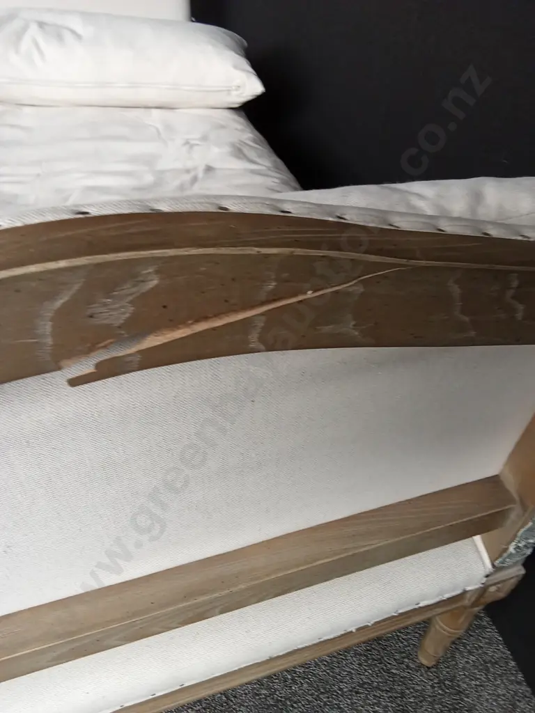 FRENCH COUNTRY COLLECTIONS CHAISE DAMAGE AS PER PHOTO Image 1++