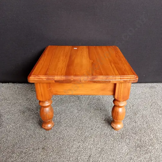 RIMU SQUARE SIDE TABLE WITH TURNED LEGS L60CM H43CM