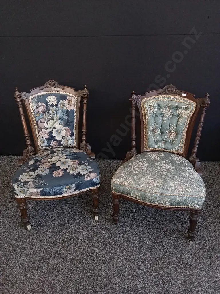 PAIR OF VINTAGE CHAIRS WITH FLORAL UPHOLSTERY, DAMAGE ON LIGHT BLUE CHAIR Image 1++
