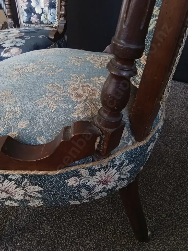 PAIR OF VINTAGE CHAIRS WITH FLORAL UPHOLSTERY, DAMAGE ON LIGHT BLUE CHAIR Image 1++