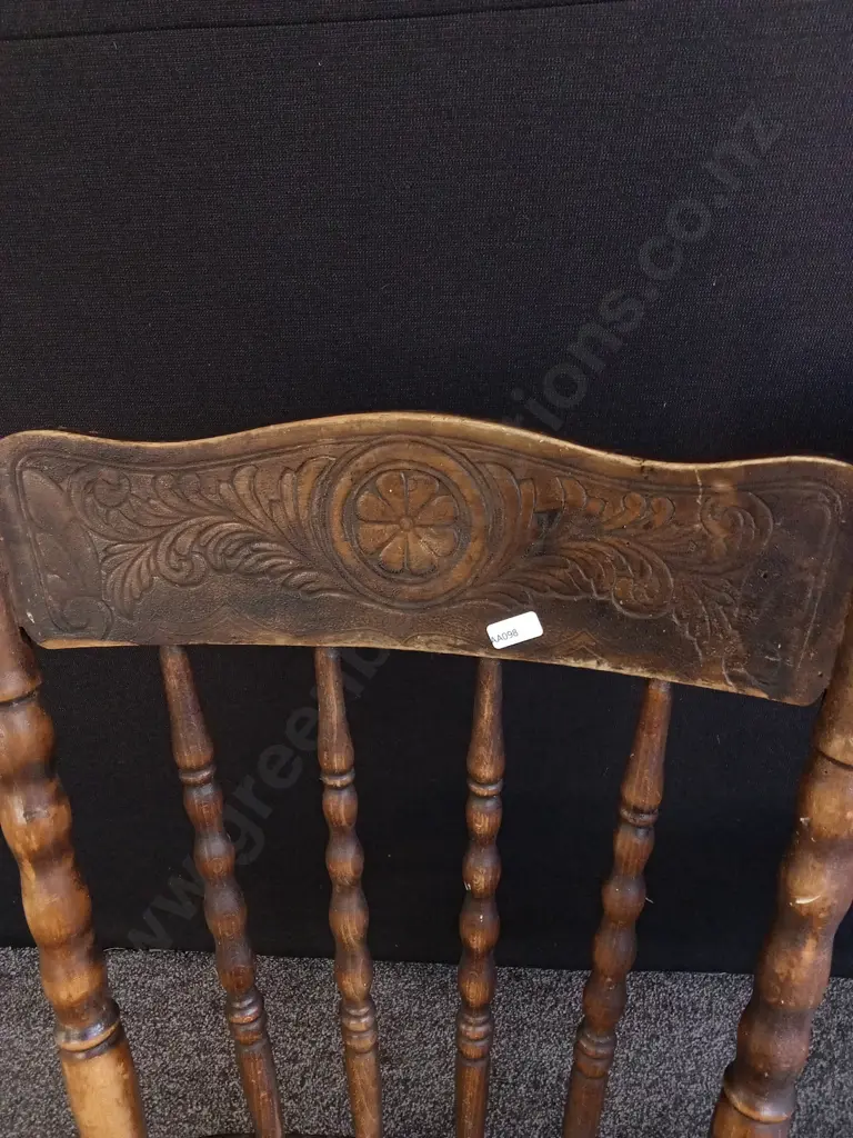 PAIR OF VINTAGE WOODEN CHAIRS WITH CARVING DETAILS Image 1++