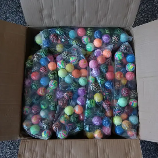 BOX OF BALLS FOR VENDING MACHINE