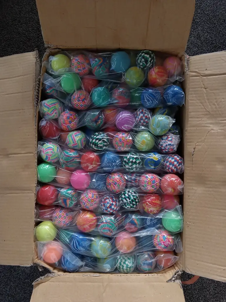 BOX OF LARGE RUBBER BOUNCY BALL STOCK FOR GUMBALL/TOY VENDING MACHINE Image 1++