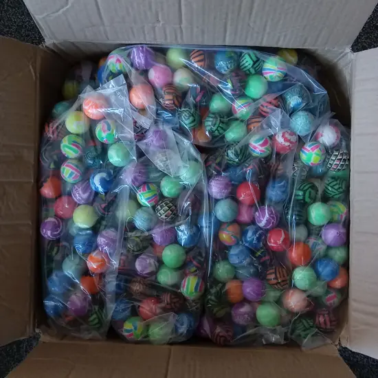 BOX OF BALLS FOR VENDING MACHINE