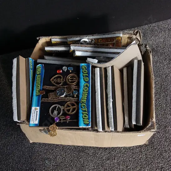 BOX OF STOCK FOR GUMBALL/TOY VENDING MACHINE, COSTUME JEWELLERY