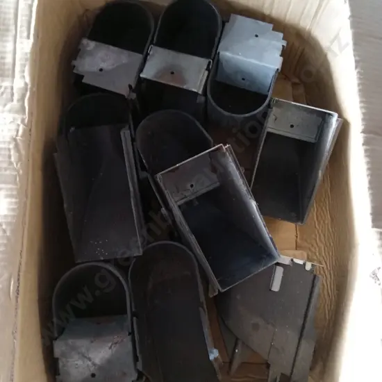 BOX OF CHUTES FOR VENDING MACHINES
