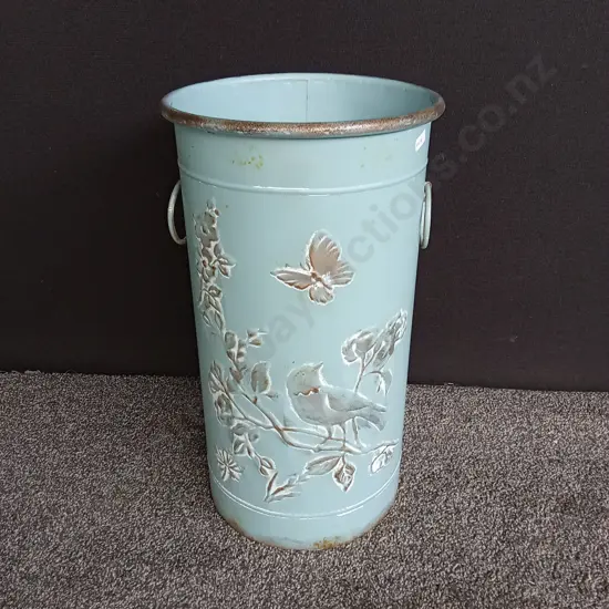 METAL WASTEBASKET