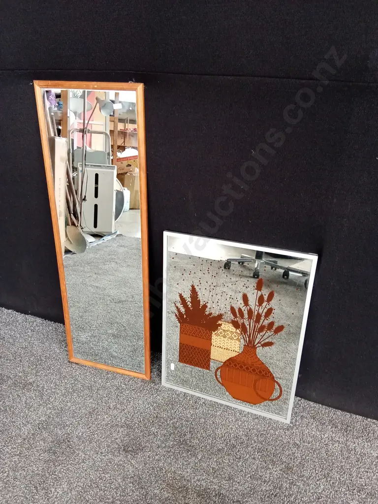 MIRROR AND MIRRORED ART Image 1++