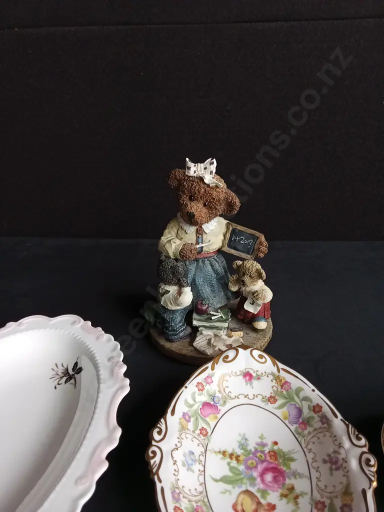 4 PIECES DECOR Image 1++