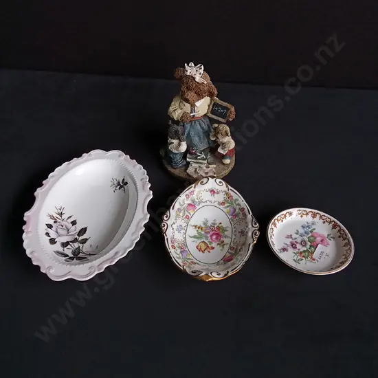 4 PIECES DECOR