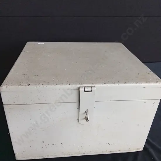 TOOL BOX